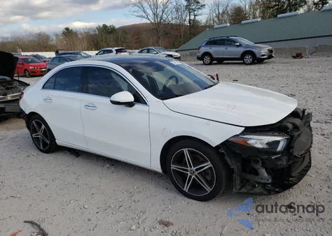 2019 Mercedes-Benz A 220 4Matic из США, поврежденный, VIN WDD3G4FB9KW033156